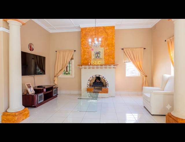 2 BEDROOM TOWNHOUSE FOR SALE IN MORNINGSIDE